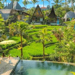 **** Resort Menzel Endonezya